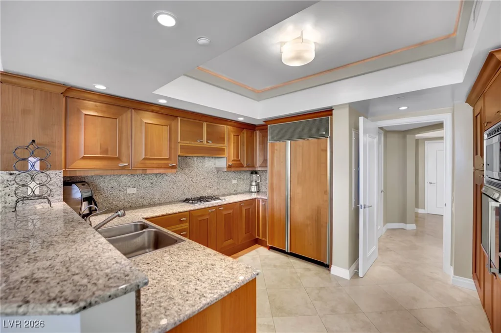 2777 Paradise, Las Vegas, NV 89109