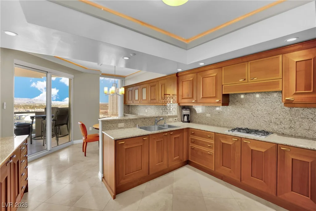 2777 Paradise, Las Vegas, NV 89109