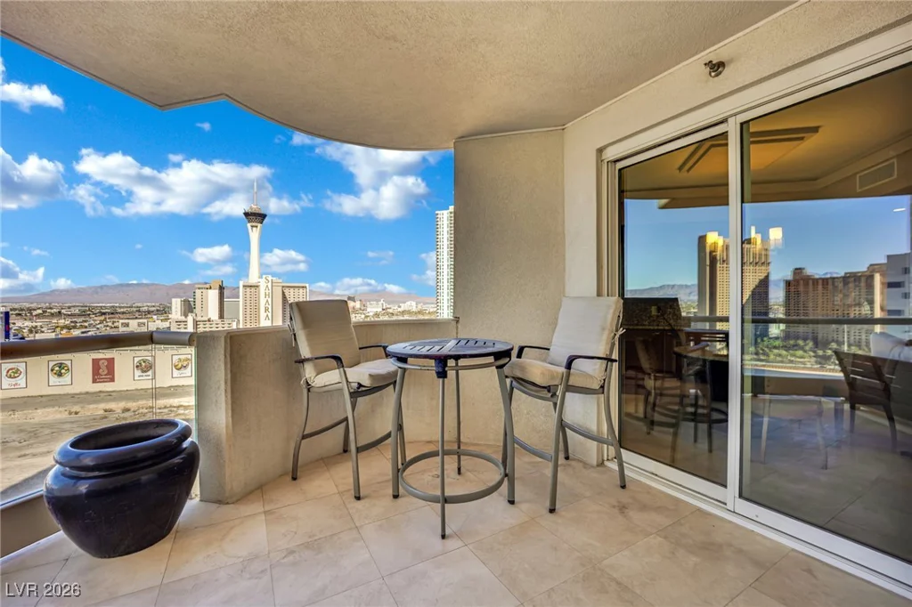 2777 Paradise, Las Vegas, NV 89109