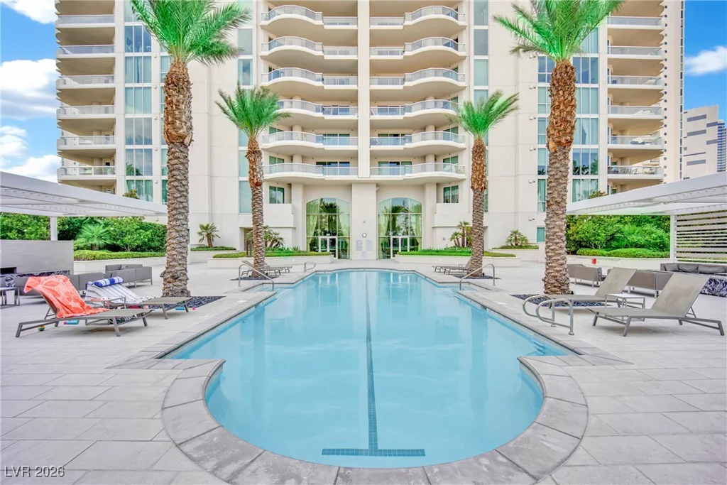 2777 Paradise, Las Vegas, NV 89109