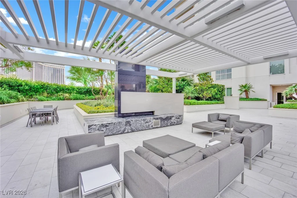 2777 Paradise, Las Vegas, NV 89109