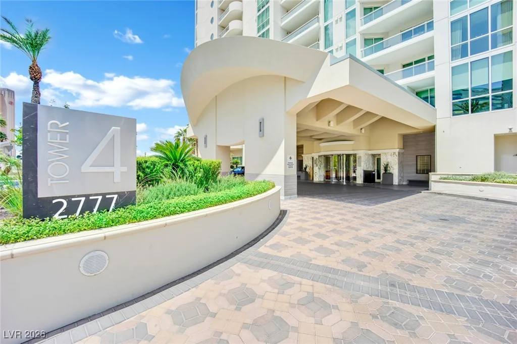 2777 Paradise, Las Vegas, NV 89109