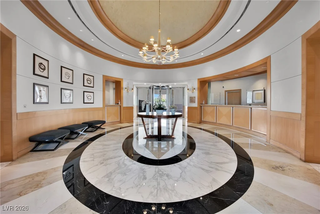 2777 Paradise, Las Vegas, NV 89109