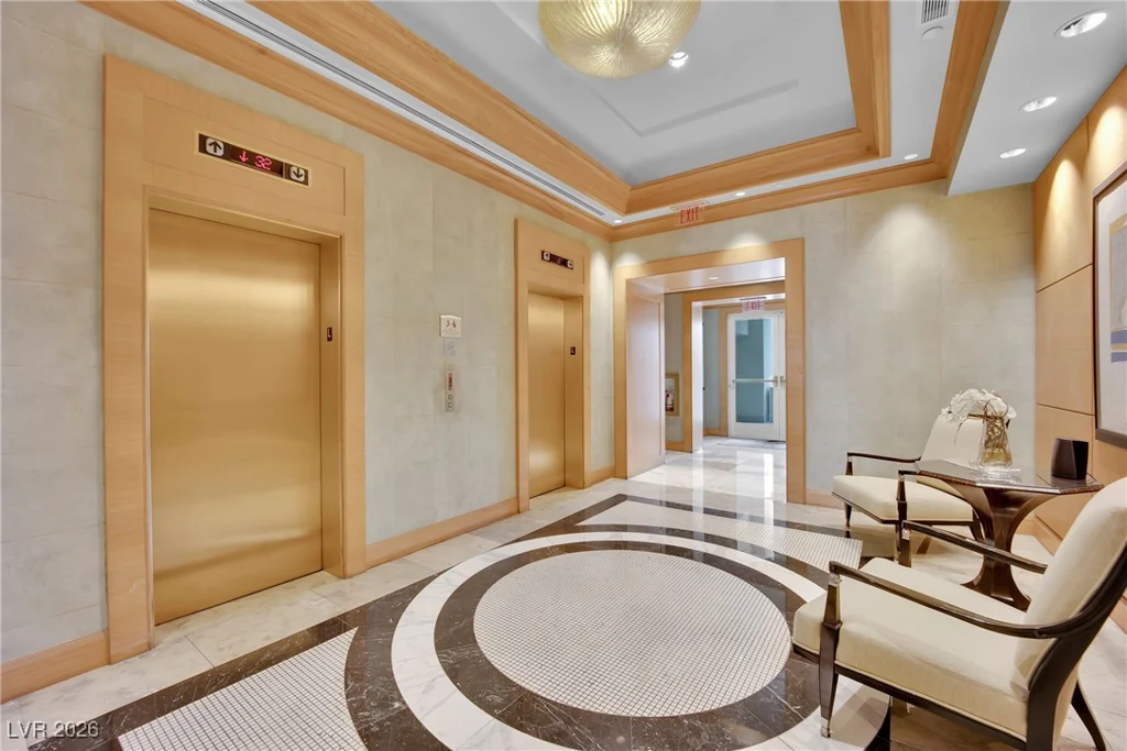 2777 Paradise, Las Vegas, NV 89109