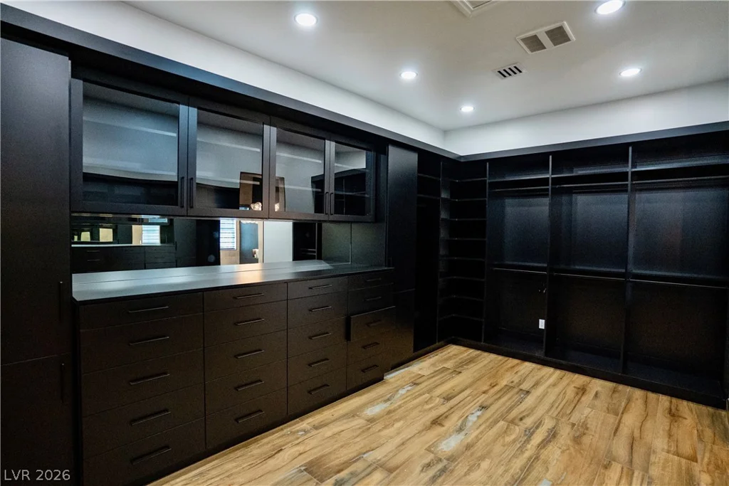 5790 Westwind, Las Vegas, NV 89118