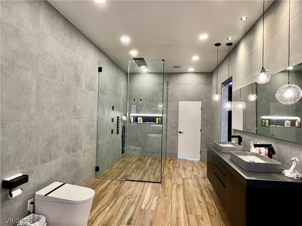 5790 Westwind, Las Vegas, NV 89118