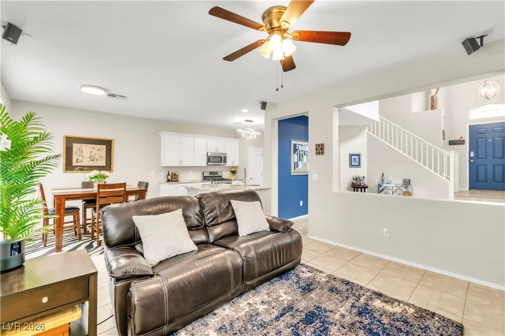 10635 Solar Hawk, Las Vegas, NV 89129