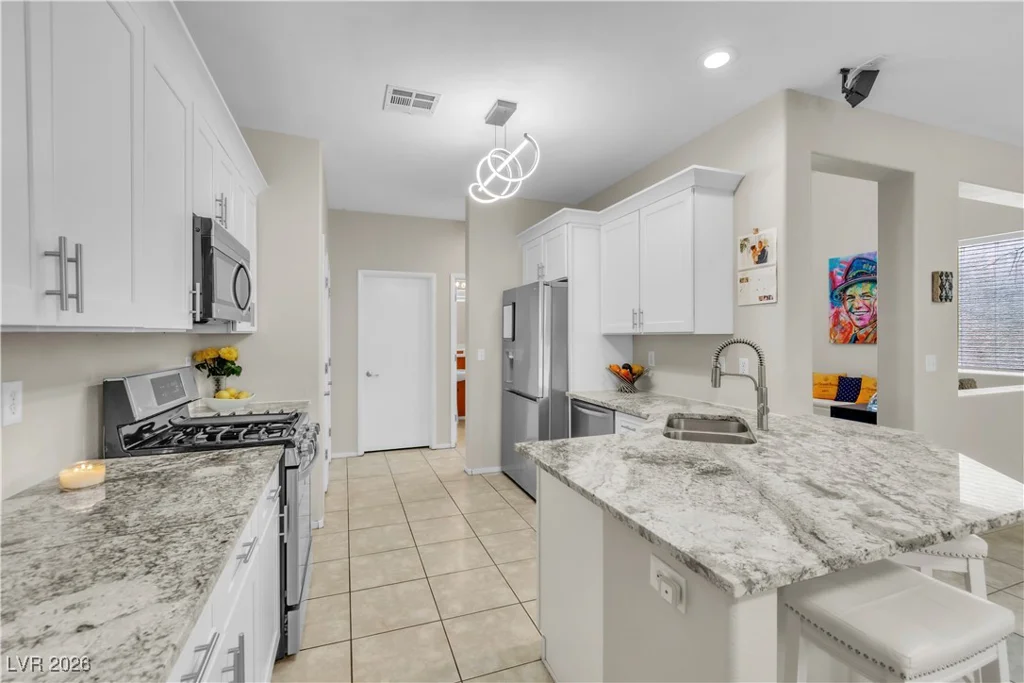 10635 Solar Hawk, Las Vegas, NV 89129