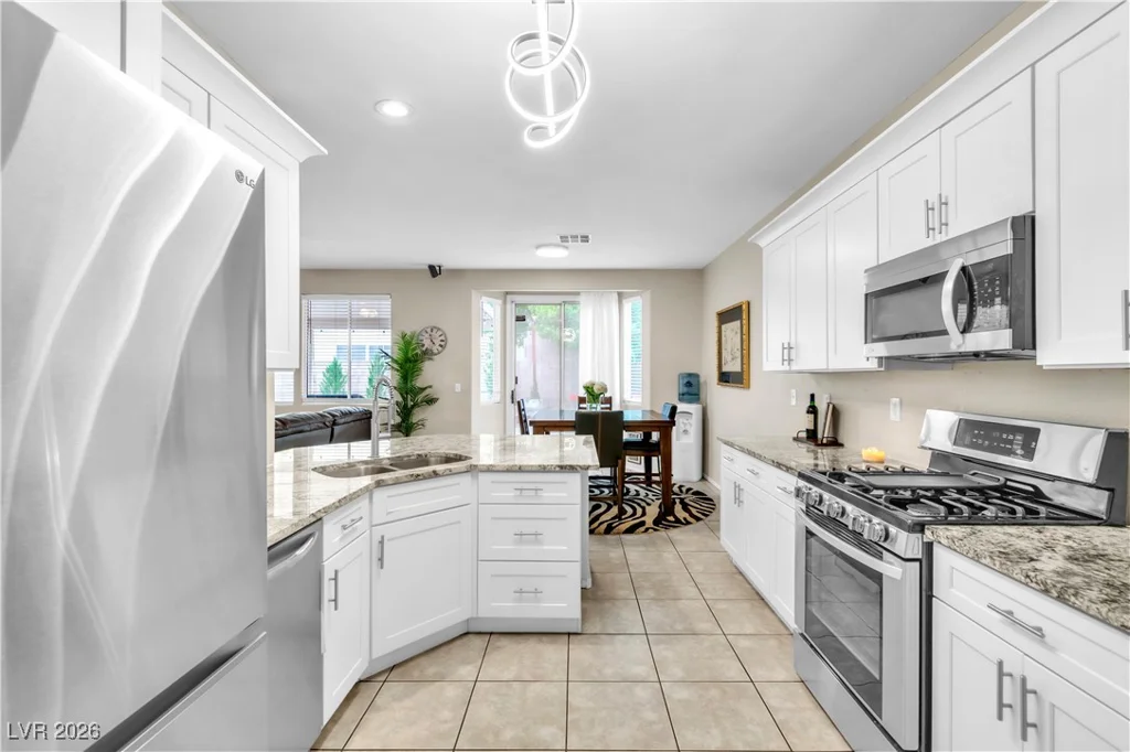 10635 Solar Hawk, Las Vegas, NV 89129