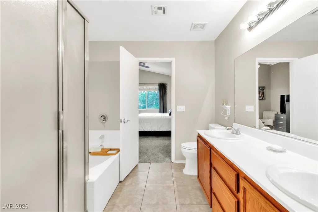 10635 Solar Hawk, Las Vegas, NV 89129