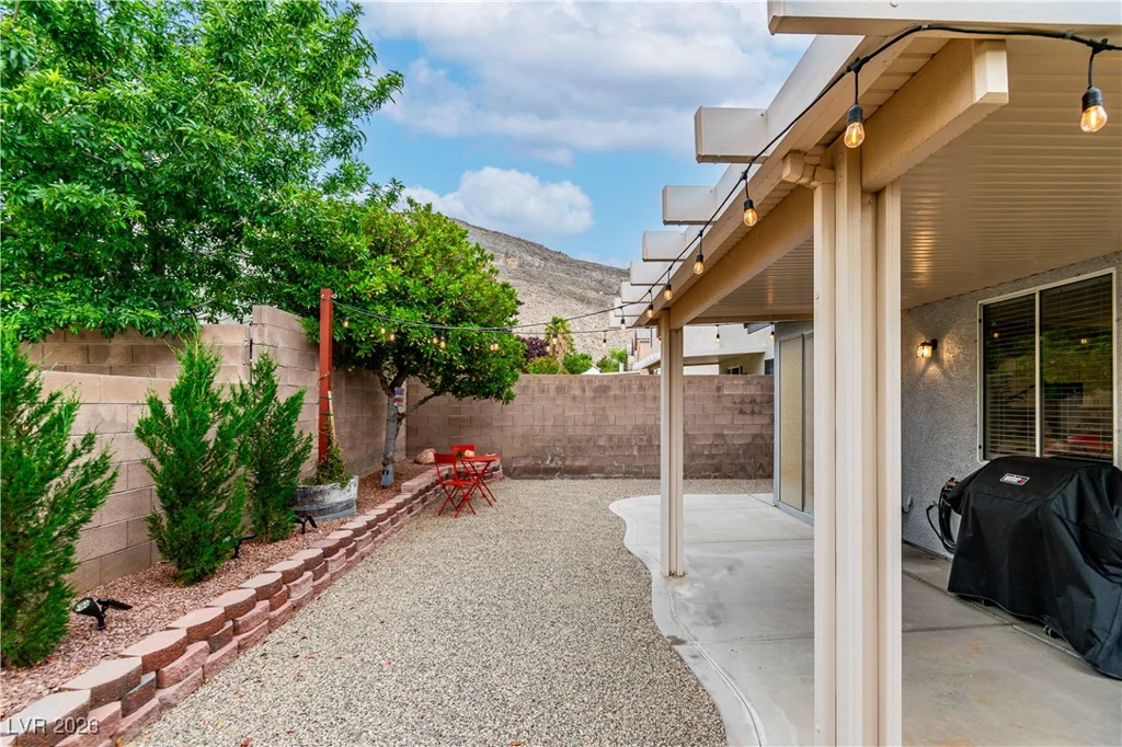 10635 Solar Hawk, Las Vegas, NV 89129