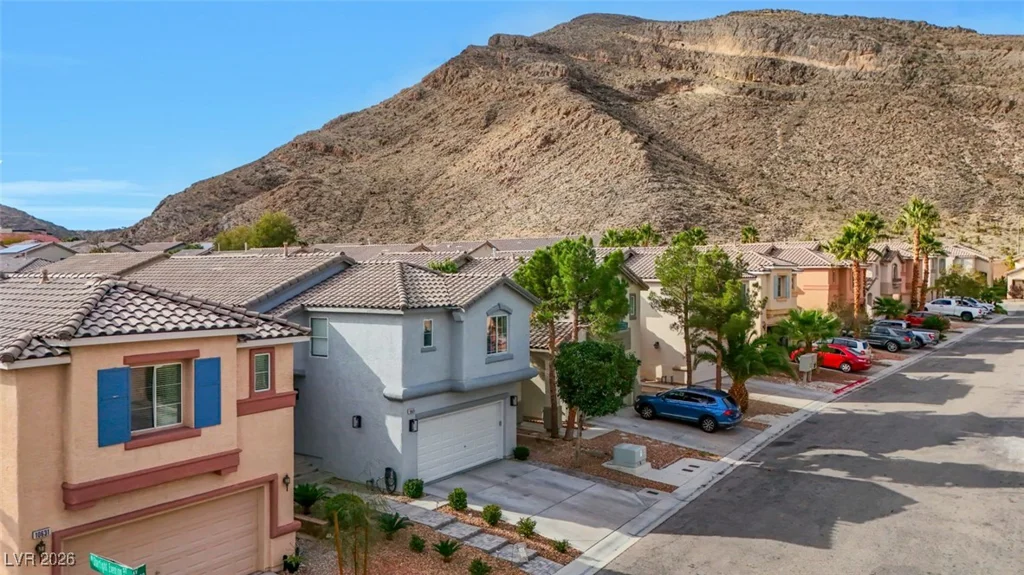 10635 Solar Hawk, Las Vegas, NV 89129