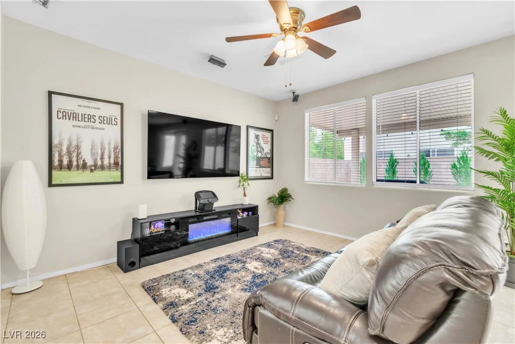 10635 Solar Hawk, Las Vegas, NV 89129