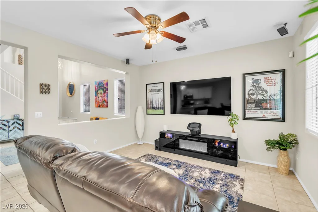 10635 Solar Hawk, Las Vegas, NV 89129