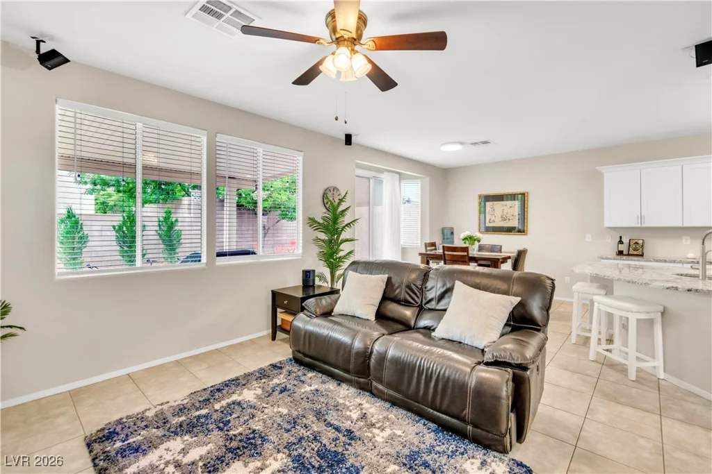 10635 Solar Hawk, Las Vegas, NV 89129