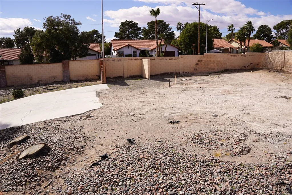 1608 Eaton, Las Vegas, NV 89102