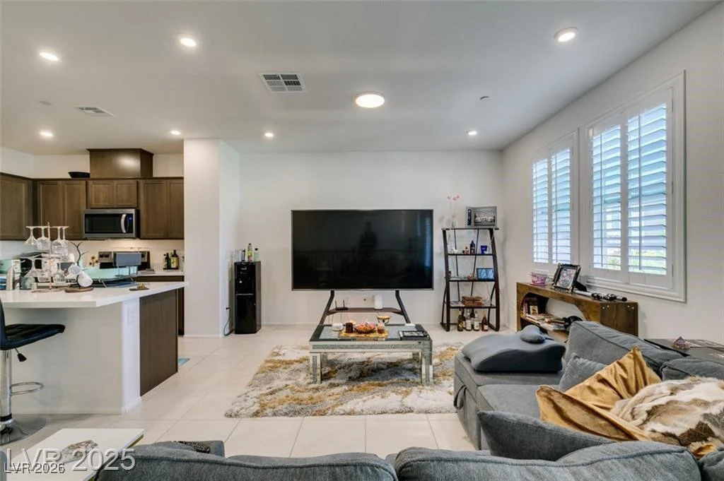 6251 Runestone, Las Vegas, NV 89113