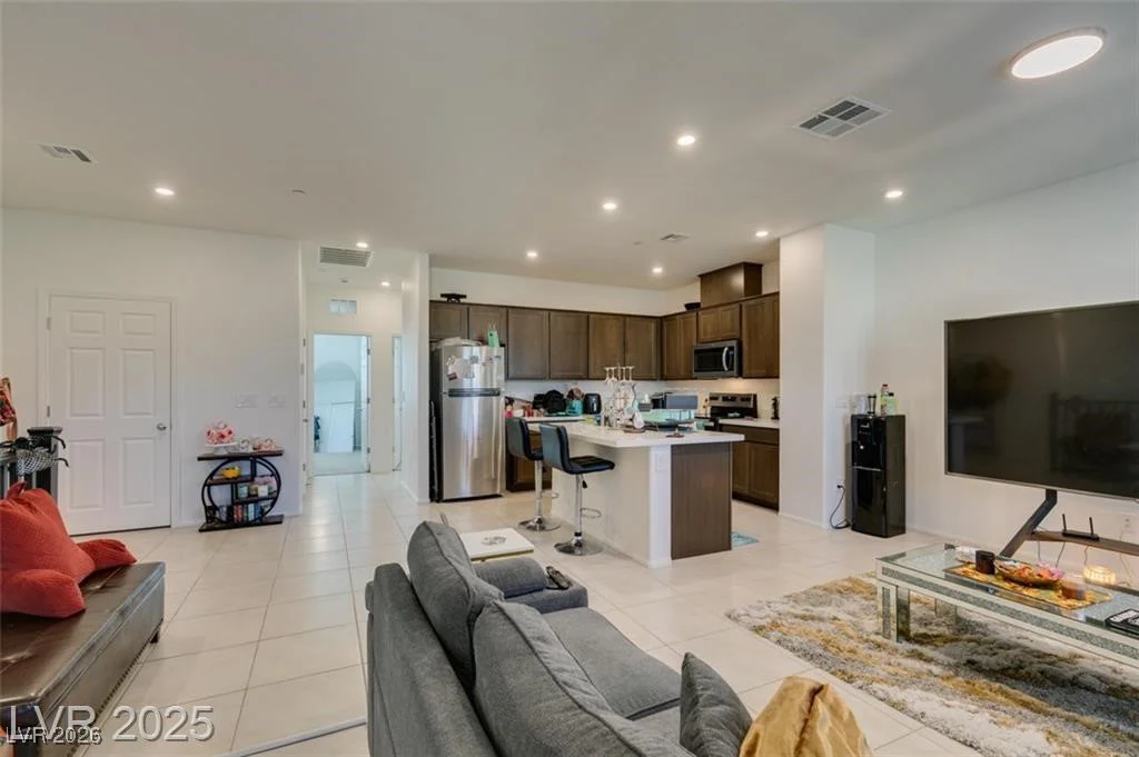 6251 Runestone, Las Vegas, NV 89113