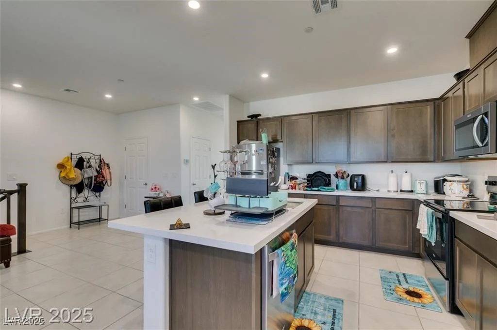 6251 Runestone, Las Vegas, NV 89113