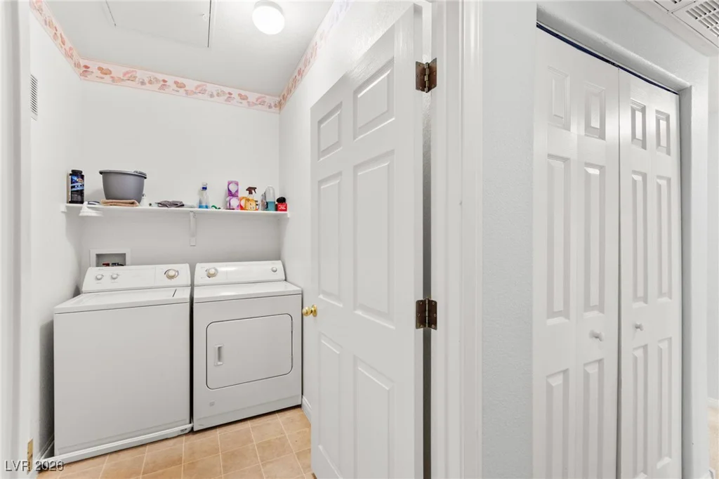 830 Carnegie, Henderson, NV 89052
