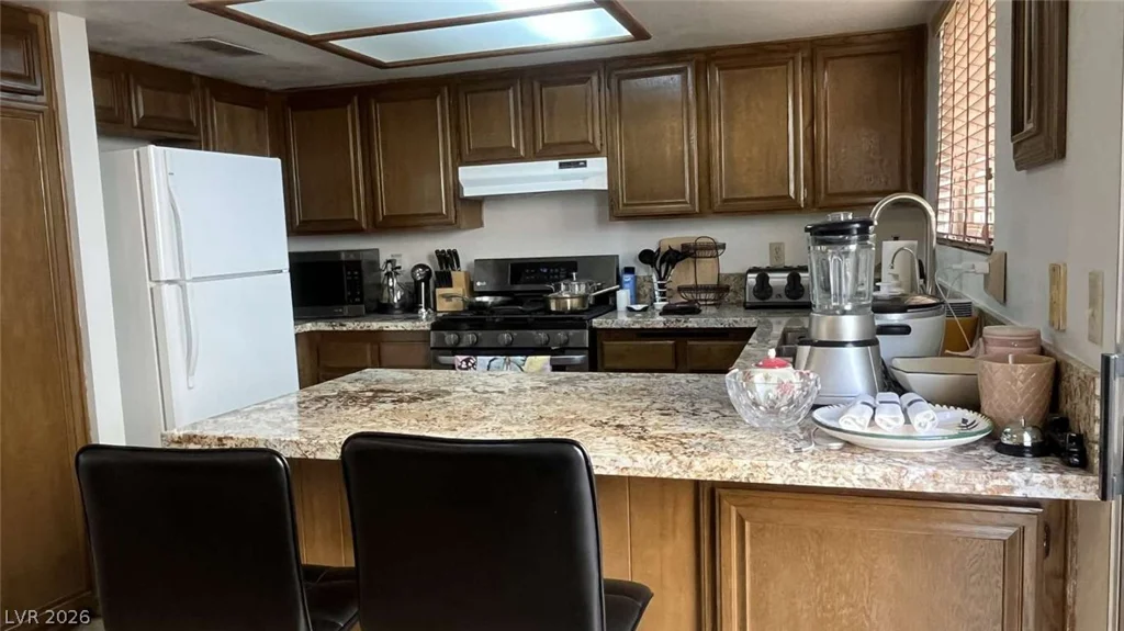 5832 Sutcliffe, Las Vegas, NV 89110
