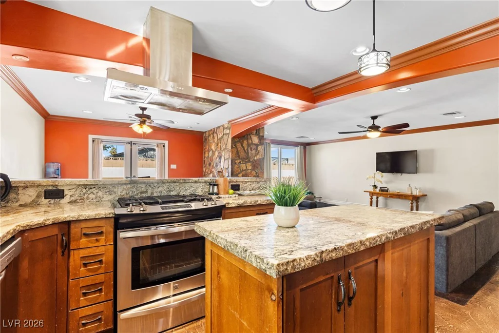 4422 El Como, Las Vegas, NV 89121