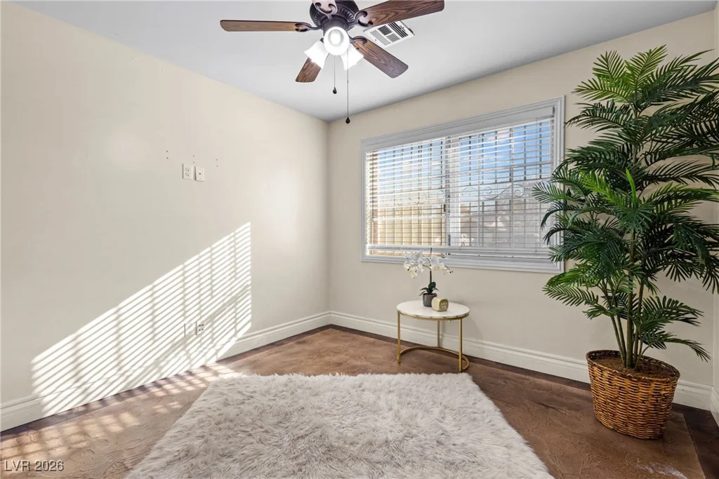 4422 El Como, Las Vegas, NV 89121