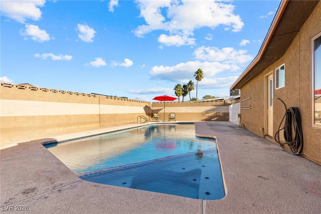 4422 El Como, Las Vegas, NV 89121