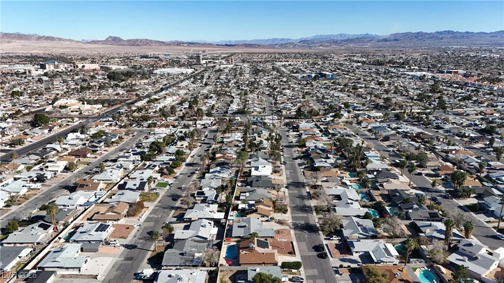 4422 El Como, Las Vegas, NV 89121