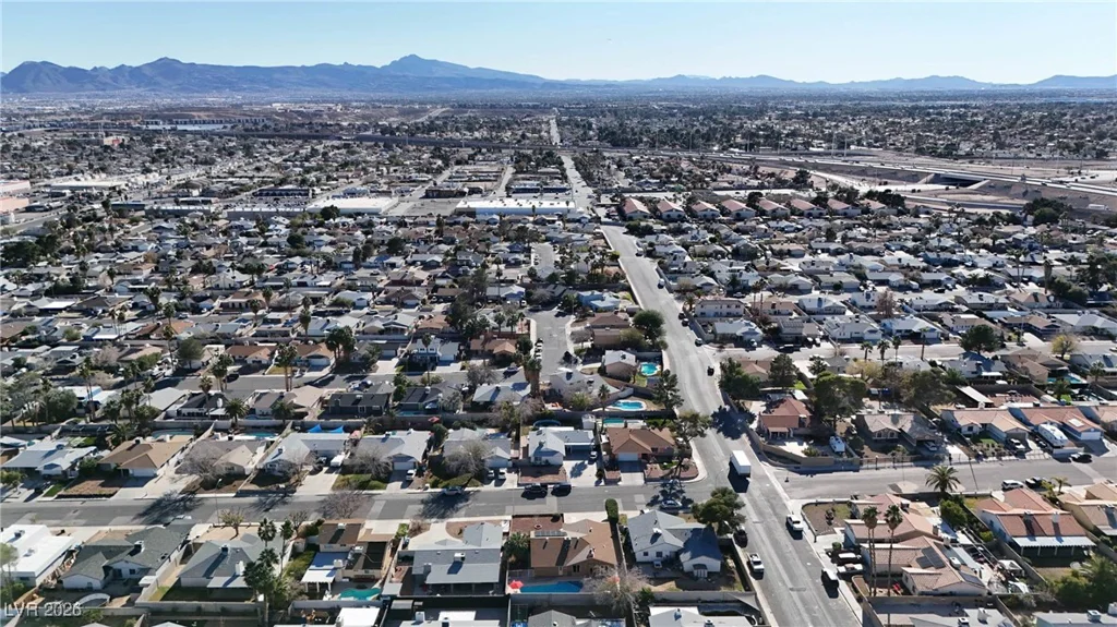 4422 El Como, Las Vegas, NV 89121