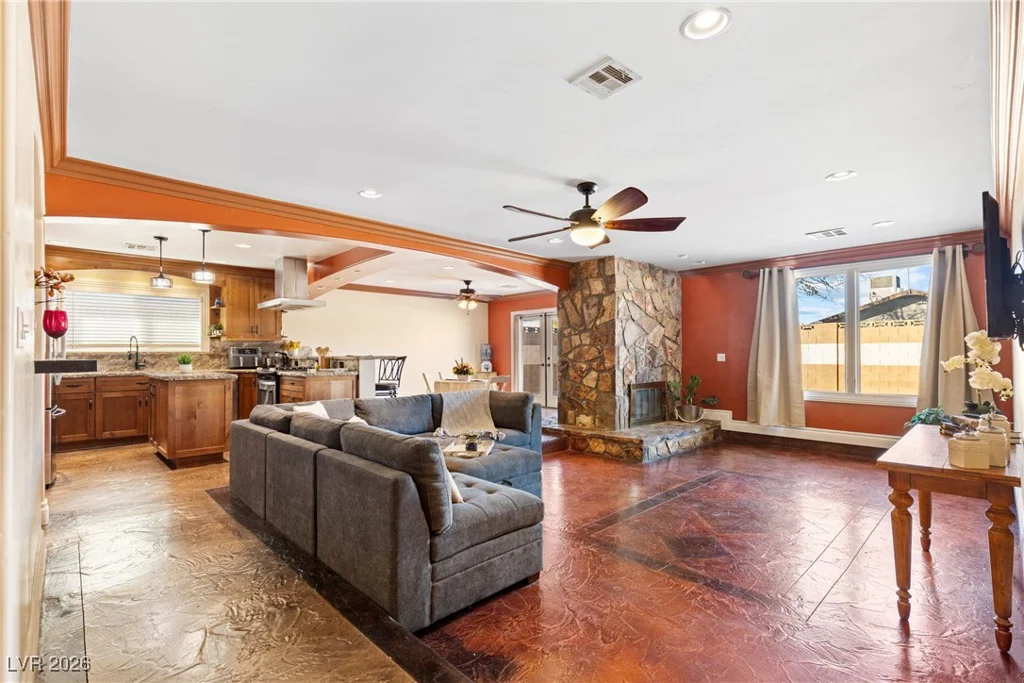 4422 El Como, Las Vegas, NV 89121