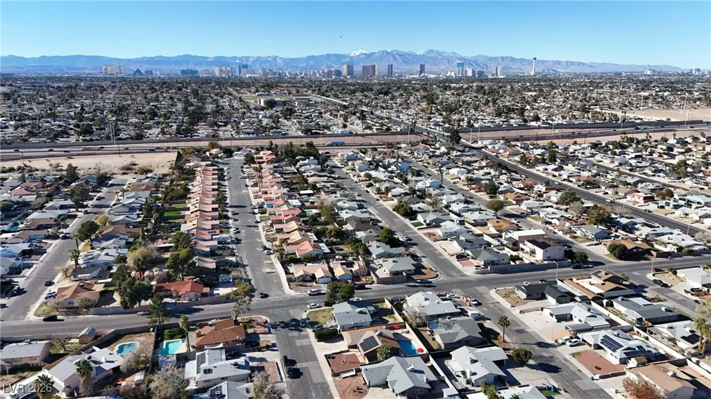 4422 El Como, Las Vegas, NV 89121