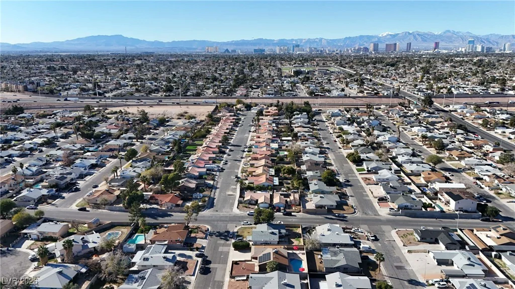 4422 El Como, Las Vegas, NV 89121