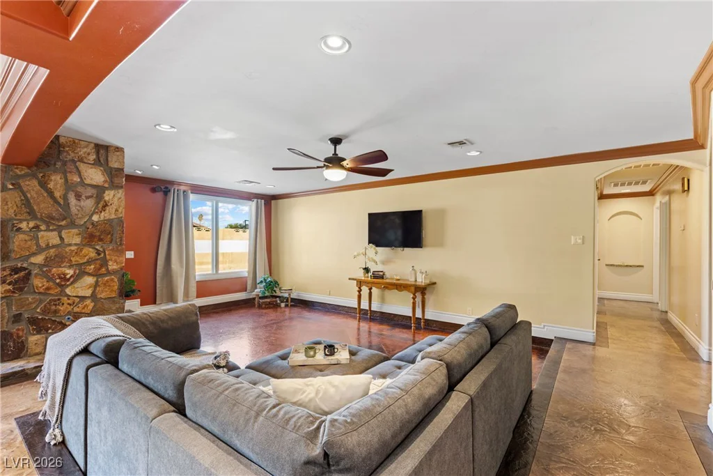 4422 El Como, Las Vegas, NV 89121