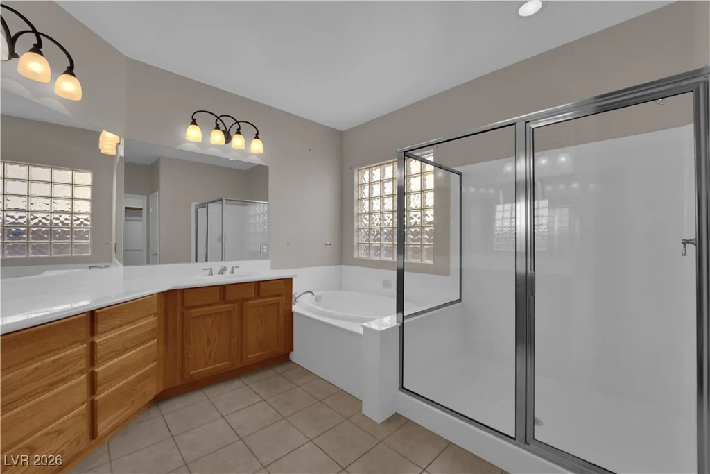 7304 Royal Melbourne, Las Vegas, NV 89131