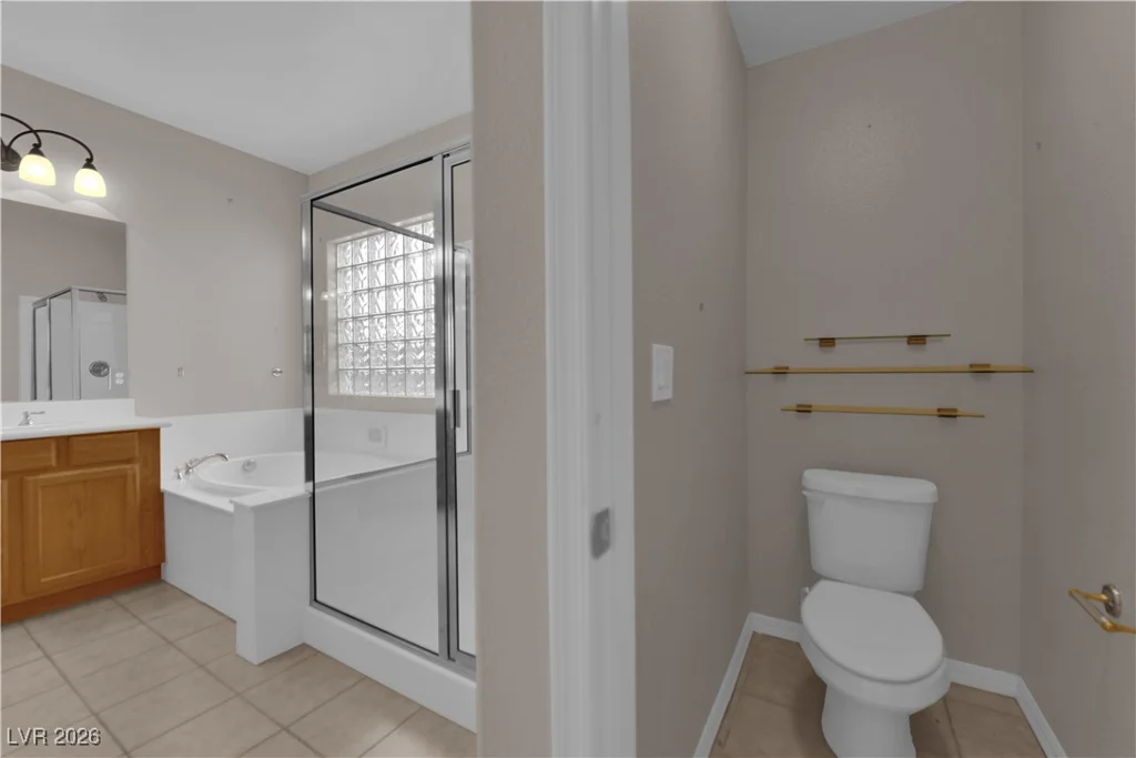 7304 Royal Melbourne, Las Vegas, NV 89131
