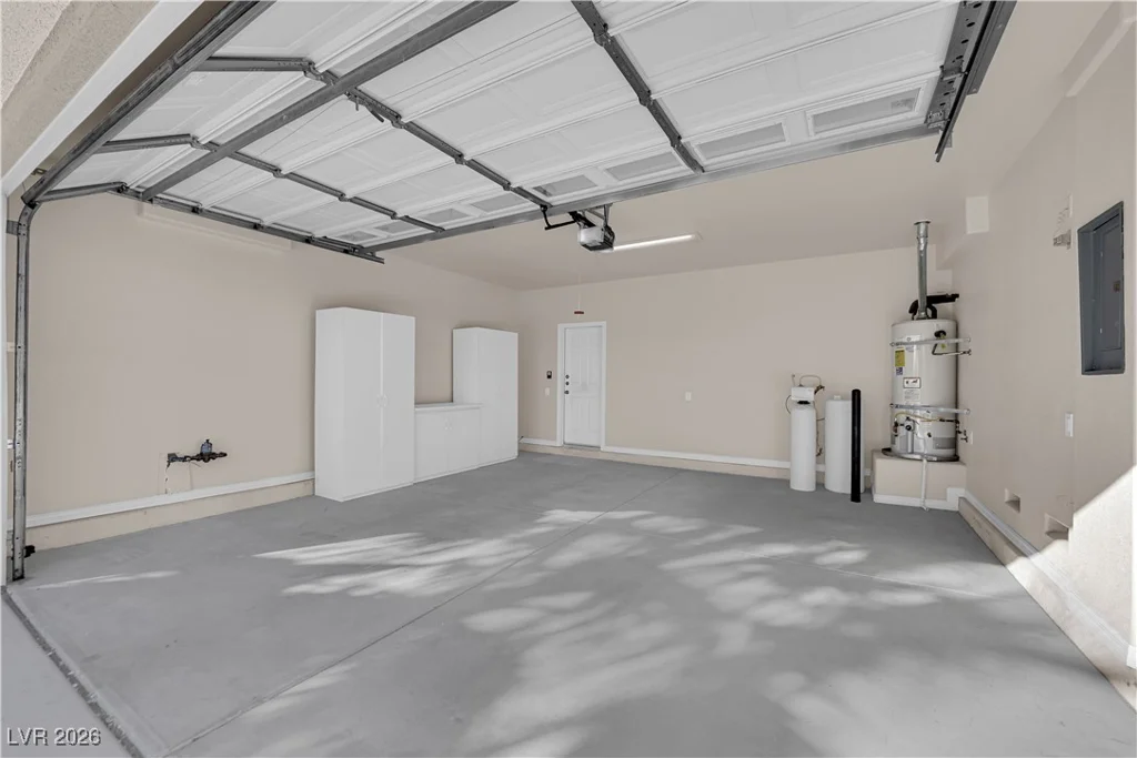 7304 Royal Melbourne, Las Vegas, NV 89131