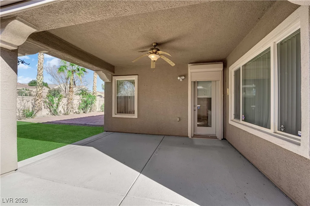 7304 Royal Melbourne, Las Vegas, NV 89131