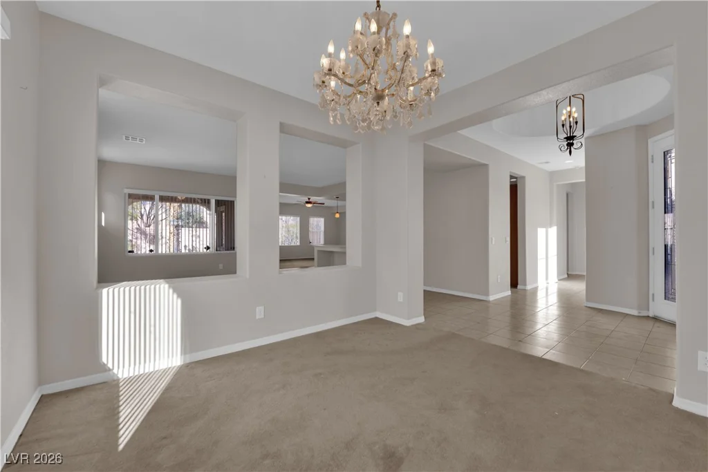 7304 Royal Melbourne, Las Vegas, NV 89131