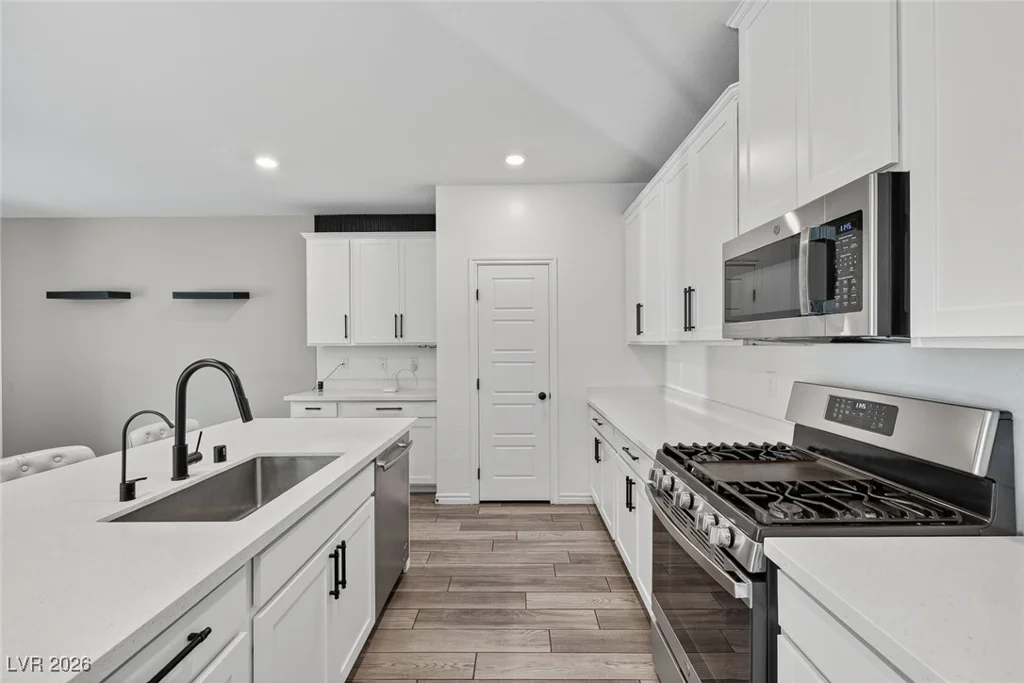 4437 Panoramic View, North Las Vegas, NV 89084