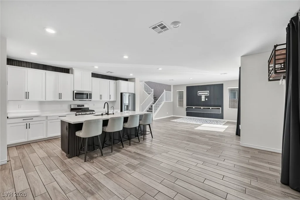 4437 Panoramic View, North Las Vegas, NV 89084