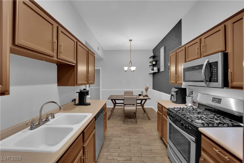 2305 Horizon Ridge, Henderson, NV 89052