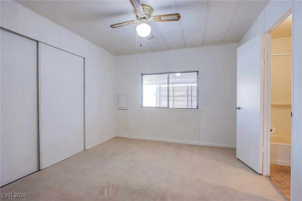 360 Sir Richard East, Las Vegas, NV 89110