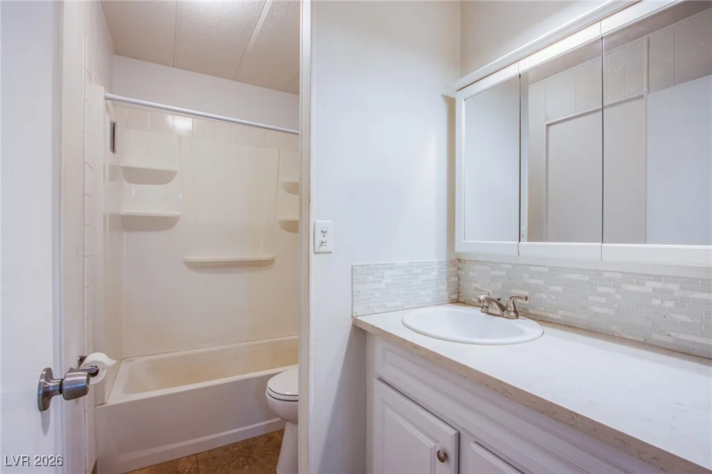 360 Sir Richard East, Las Vegas, NV 89110