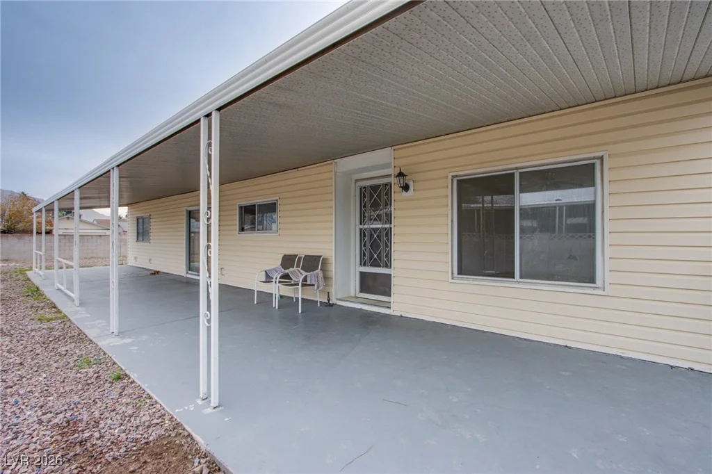 360 Sir Richard East, Las Vegas, NV 89110