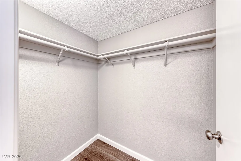 211 Mission Laguna, Las Vegas, NV 89107