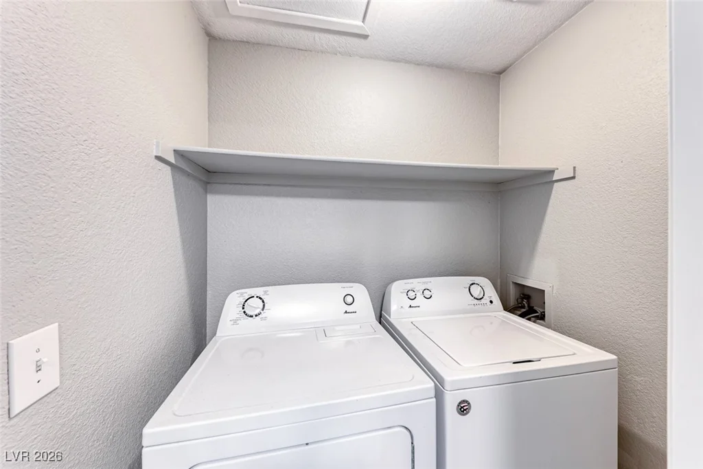 211 Mission Laguna, Las Vegas, NV 89107