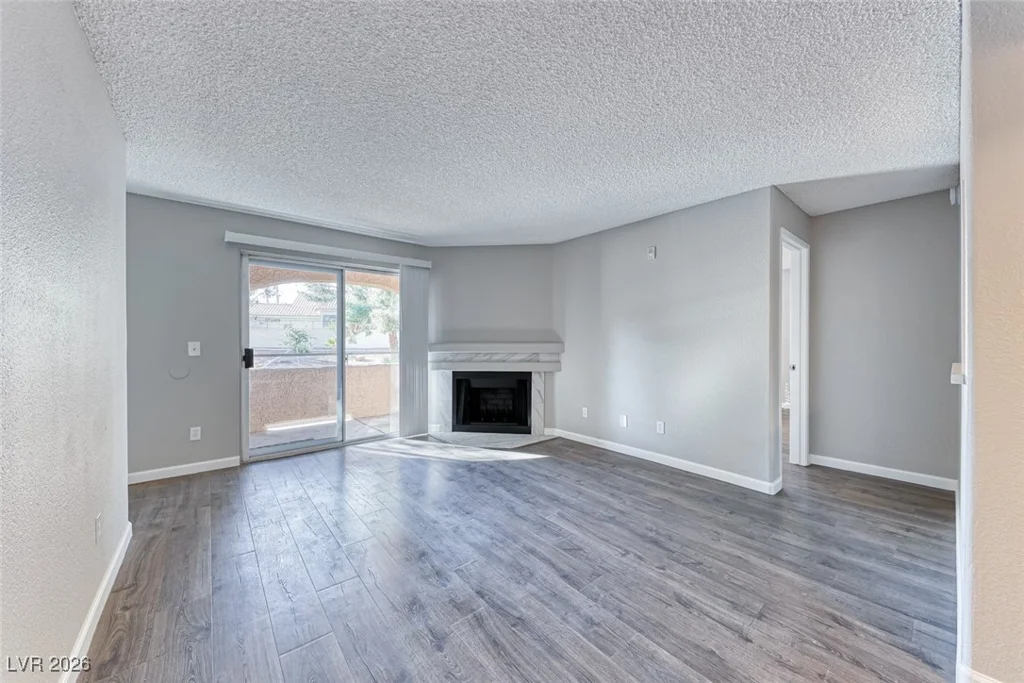 211 Mission Laguna, Las Vegas, NV 89107