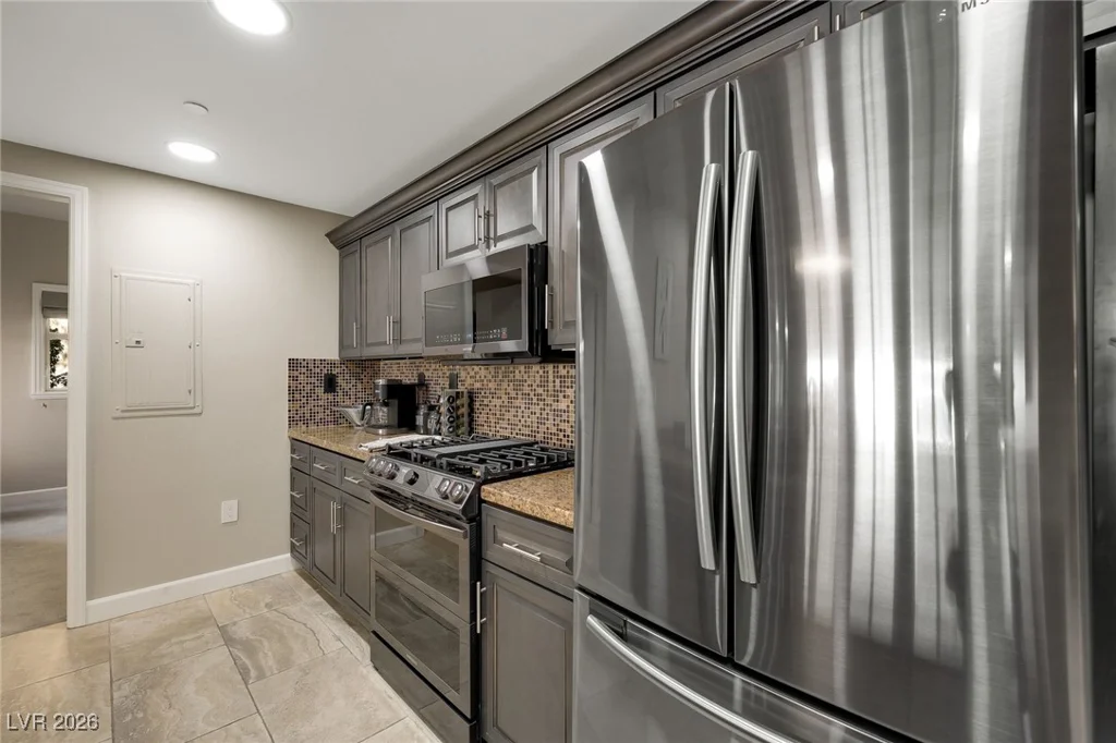 30 Strada Di Villaggio, Henderson, NV 89011