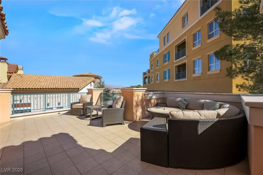 30 Strada Di Villaggio, Henderson, NV 89011